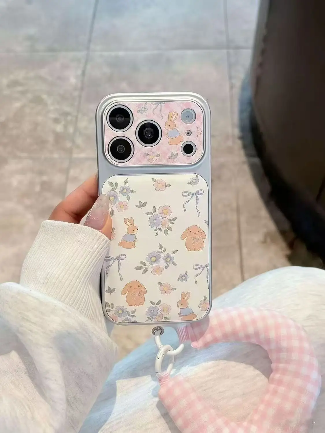 Funda decorativa floral azul y rosa