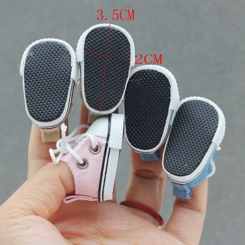 Zapatitos de lona con dibujos animados para bebé