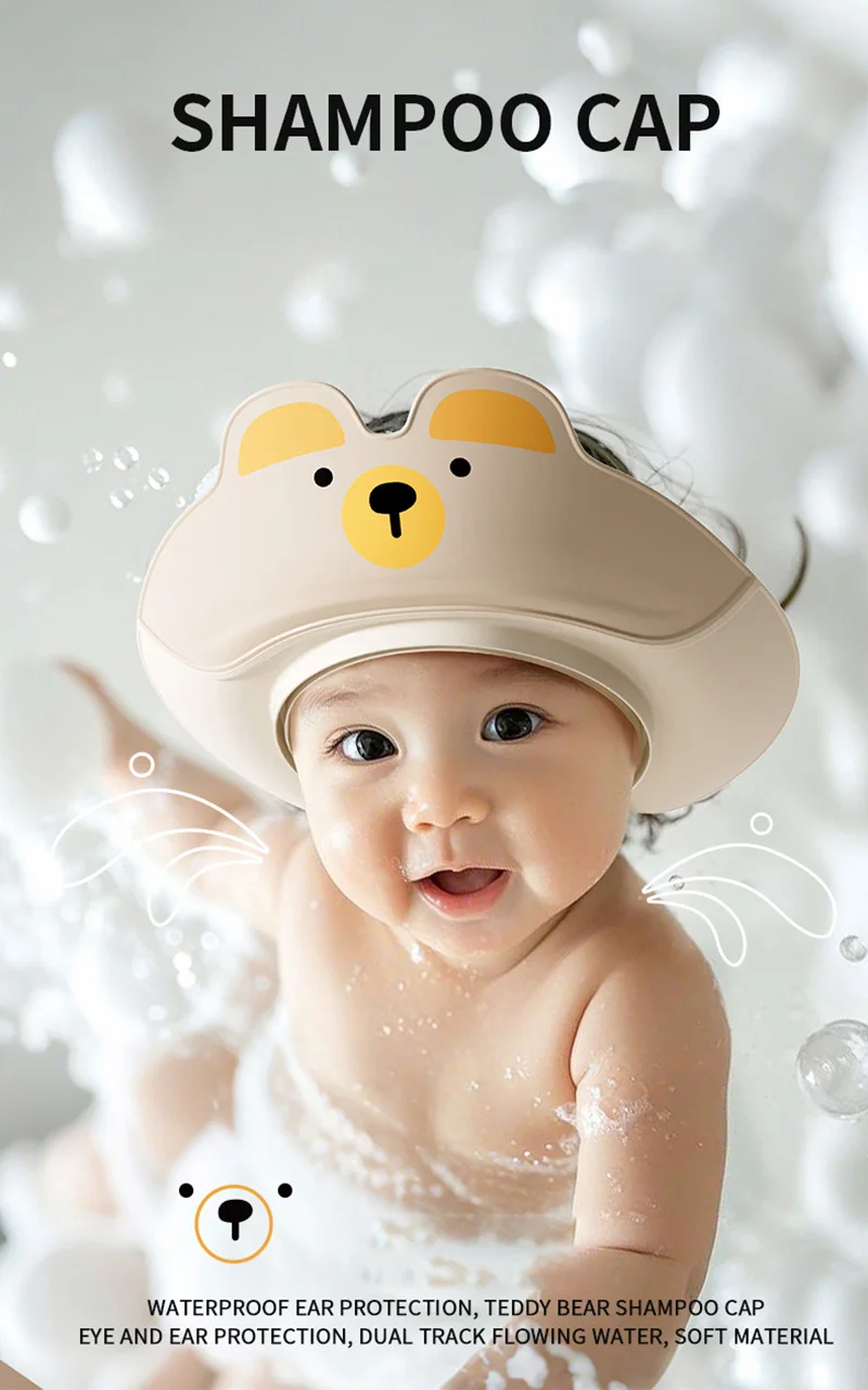Niño usando gorro de champú con protección