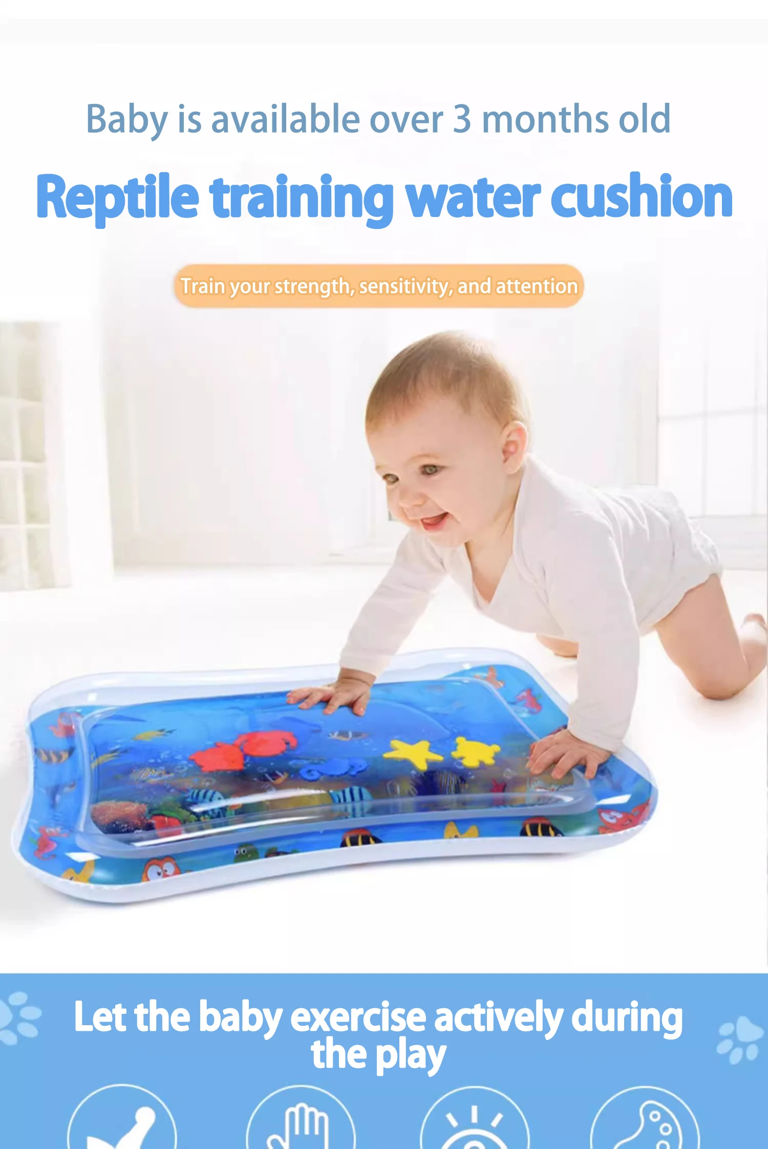 Bebé jugando en la estera de agua
