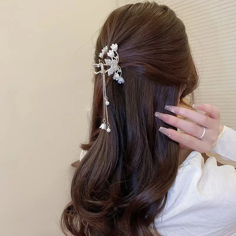 Pinza de pelo vintage roja flocada para niñas – estilo cola