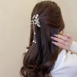 Pinza de pelo vintage roja flocada para niñas – estilo cola