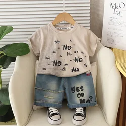 Conjunto de verano para bebé: camiseta y short con letras estampadas