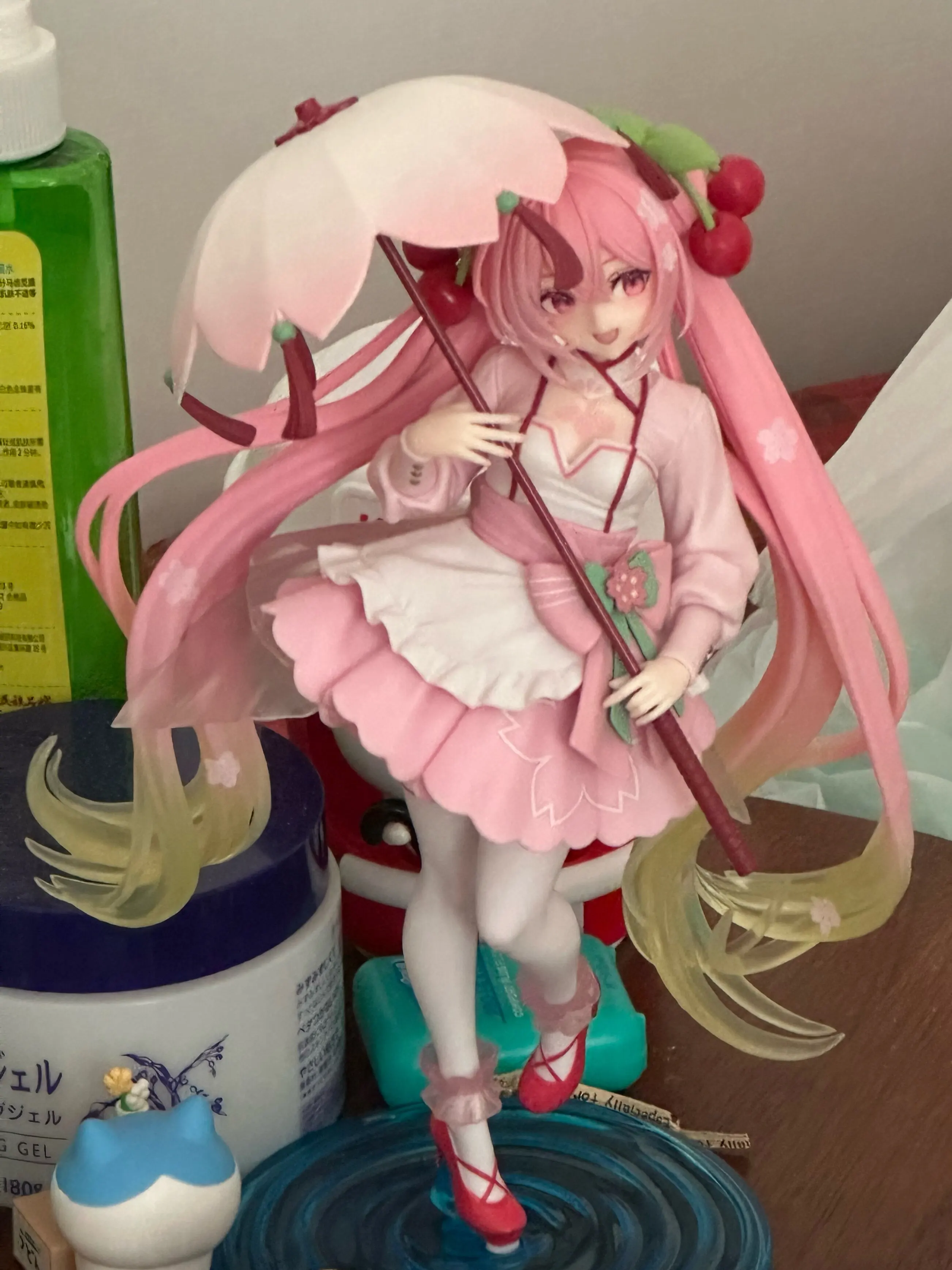 Figura de anime Taito Hatsune Miku vestido cereza - imagen 2