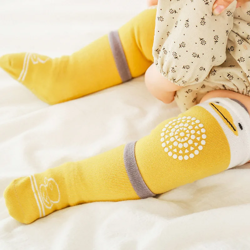 Calcetines antivuelco de algodón peinado para bebés que gatean - imagen 5