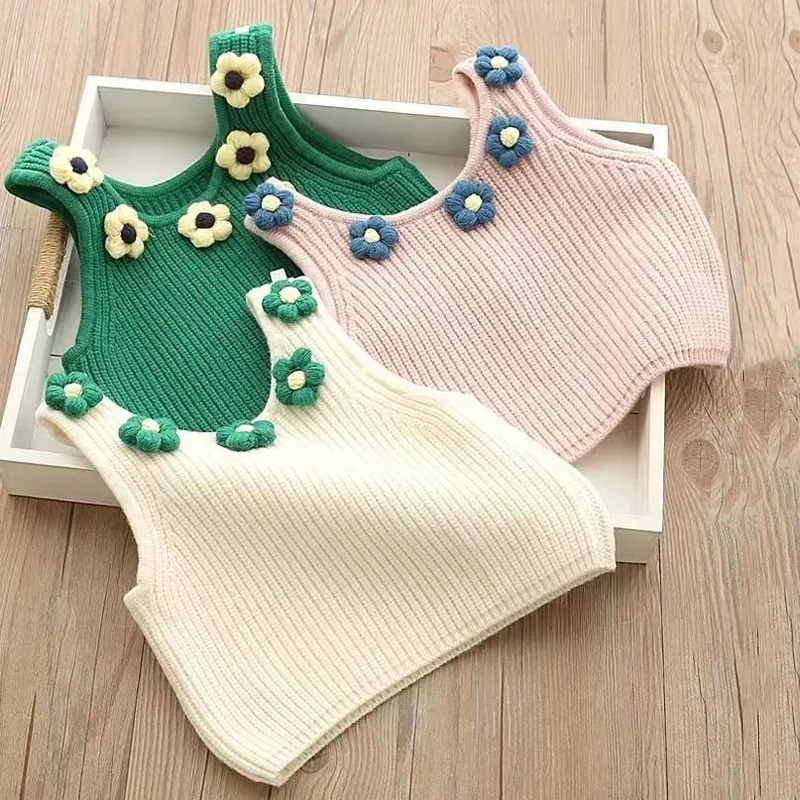 Chaleco de punto bebé con tirantes floral y cuello pico - imagen 5