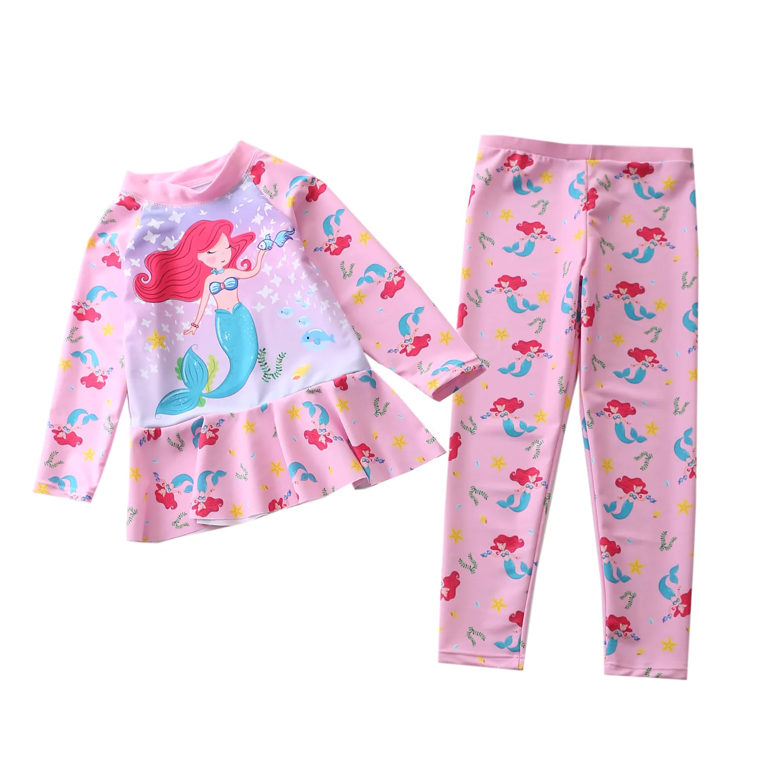 Traje de baño infantil en diferentes ángulos