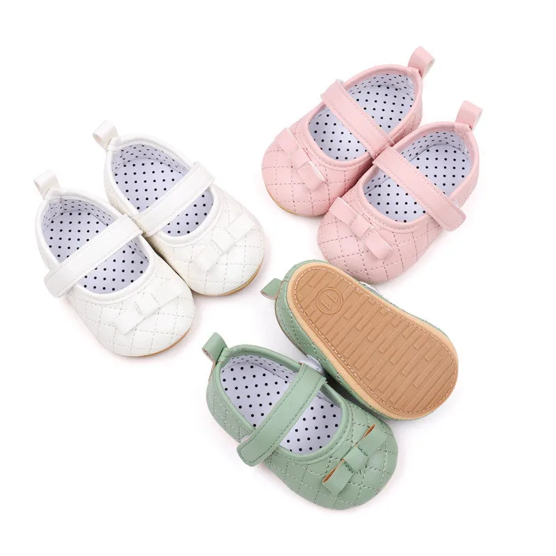 Zapatos antideslizantes de piel sintética para bebé - imagen 4