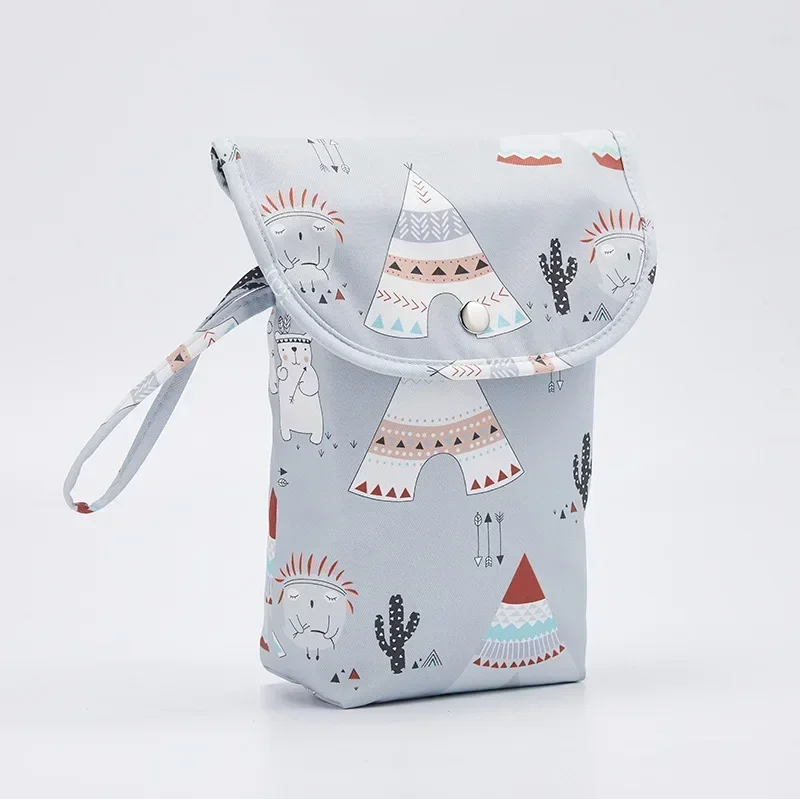 Bolsa de pañales reutilizable para bebé con colgante impermeable - imagen 5