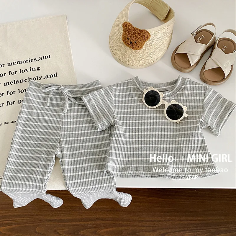 Conjunto de verano para bebés con top a rayas manga corta y pantalón - imagen 2