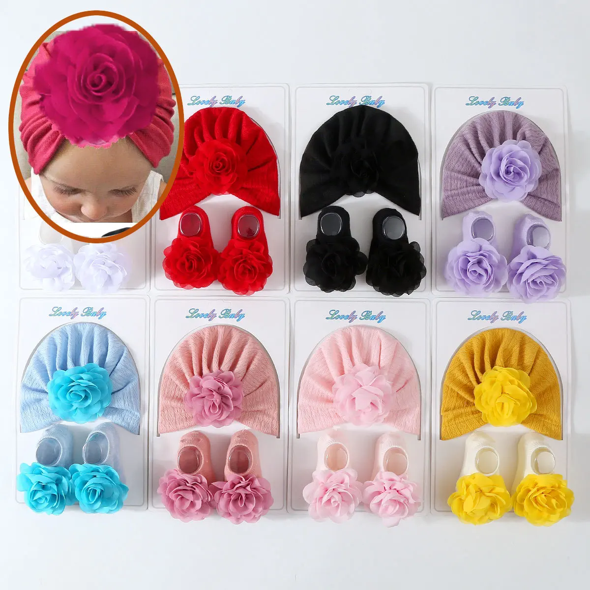 Conjunto gorro floral y calcetines para recién nacido - imagen 3