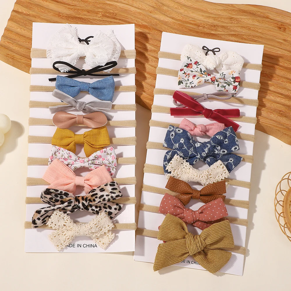 Diadema de flores de encaje para niñas con lazo de terciopelo - imagen 4