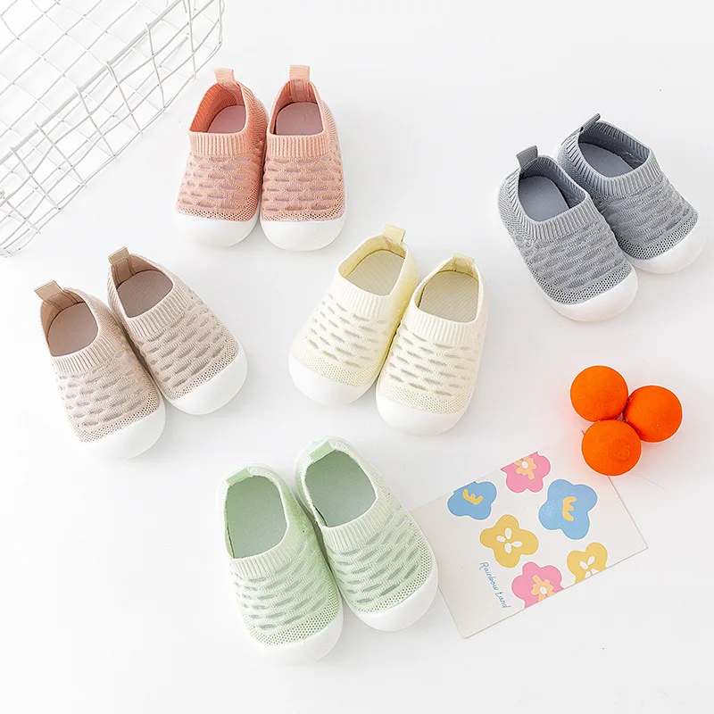 Zapatillas deportivas para bebe y ninos con suela antideslizante - imagen 2