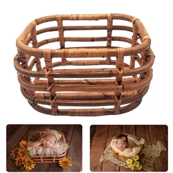 Cesta tejida estilo retro para recién nacido