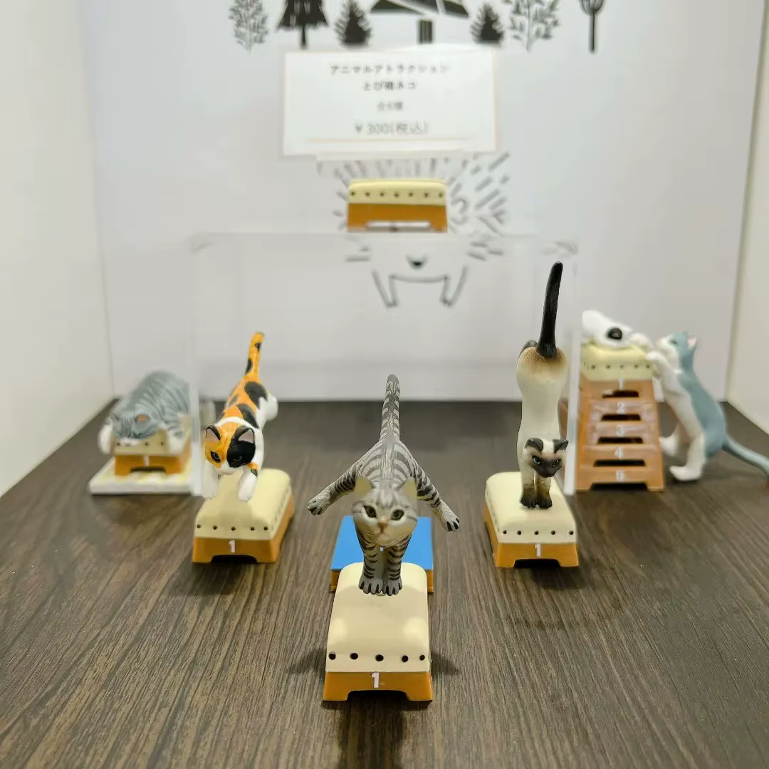 Colección de figuras con cajas