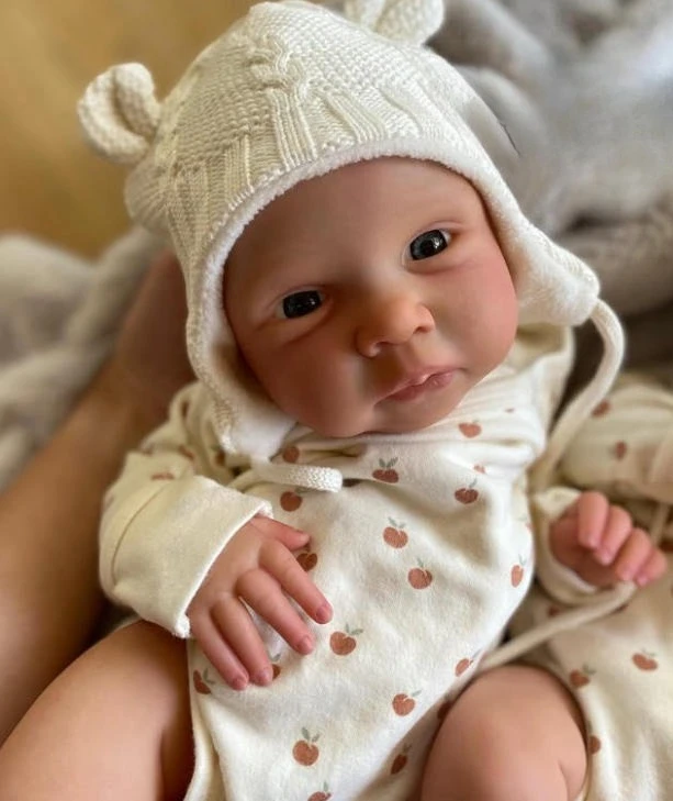 Muñeca Reborn NPK Miley ya pintada con cuerpo adicional y detalle - imagen 2
