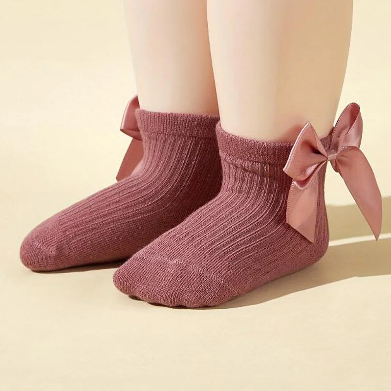 Comparativa de tallas en calcetines bebé niña