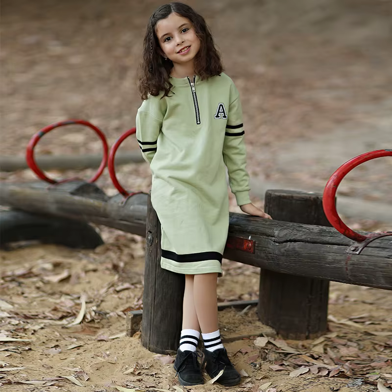 Vestido rayas azul marino manga larga con bordado para niña