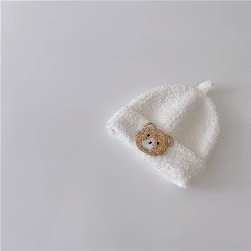 Gorro de oso azul para bebé, vista lateral