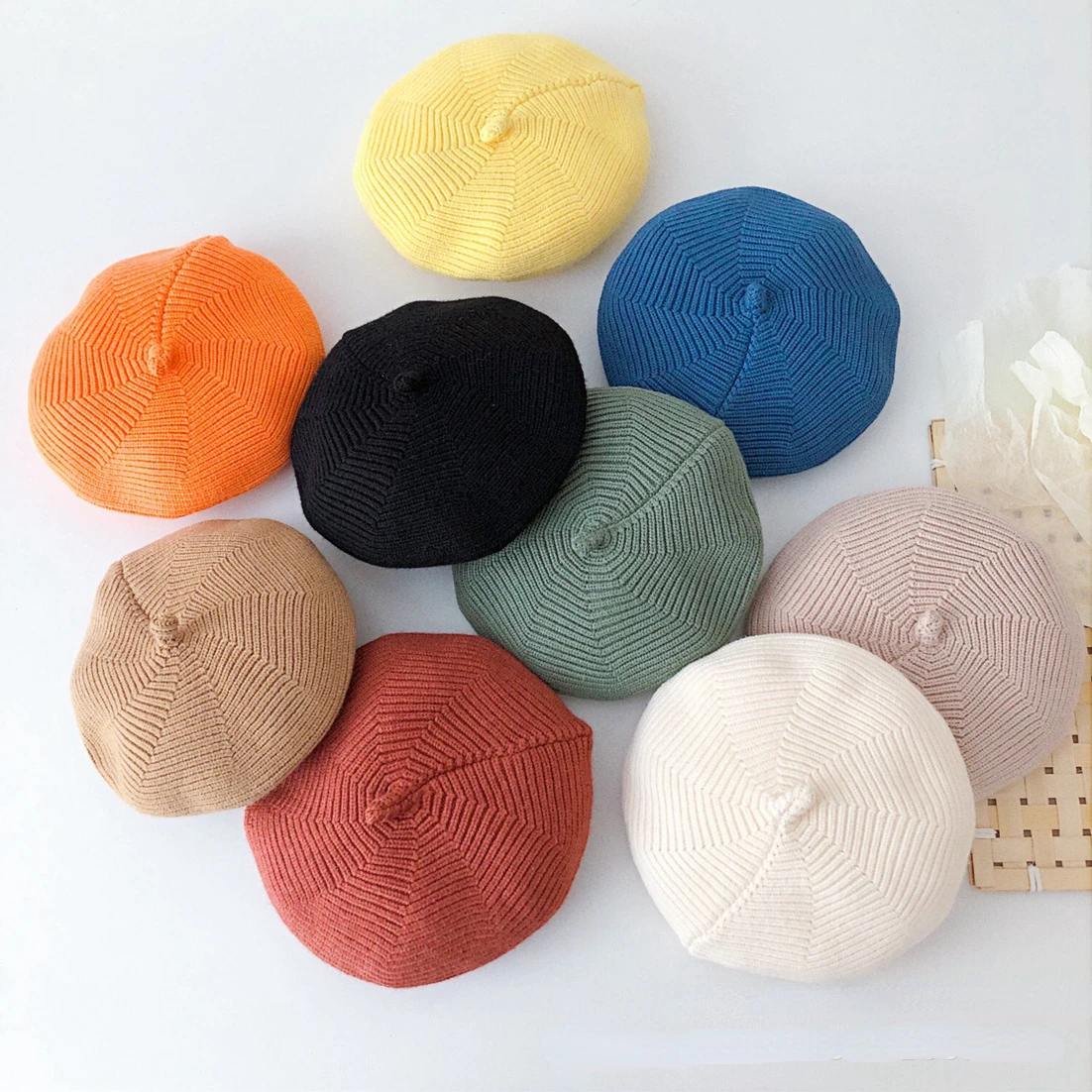 Boinas de moda coreana para niños en color sólido