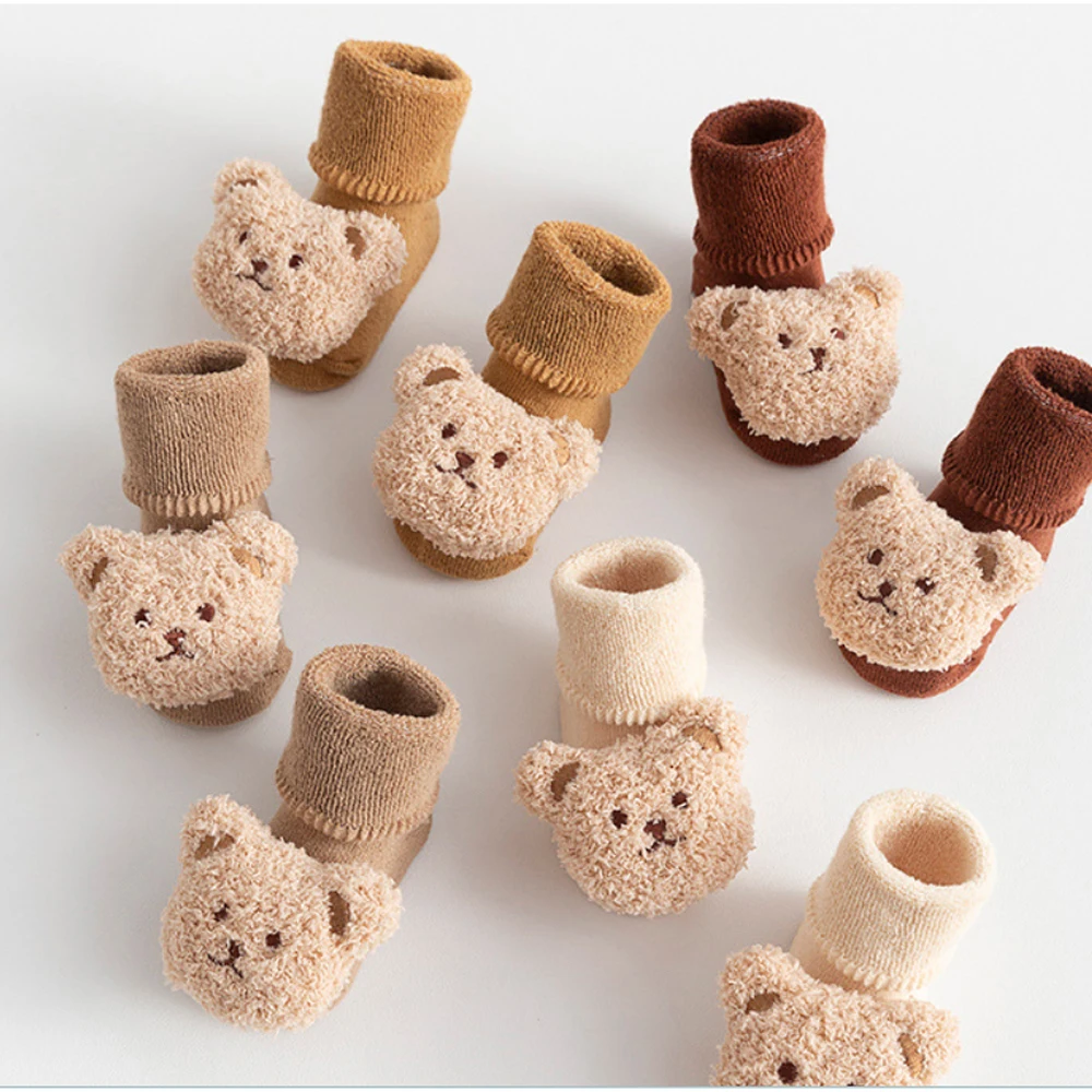 Calcetines de invierno con diseño de oso