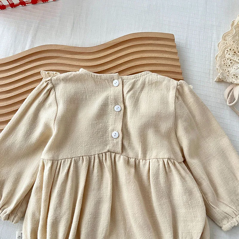 Body mono con gorro para recién nacida – Conjunto completo - imagen 4