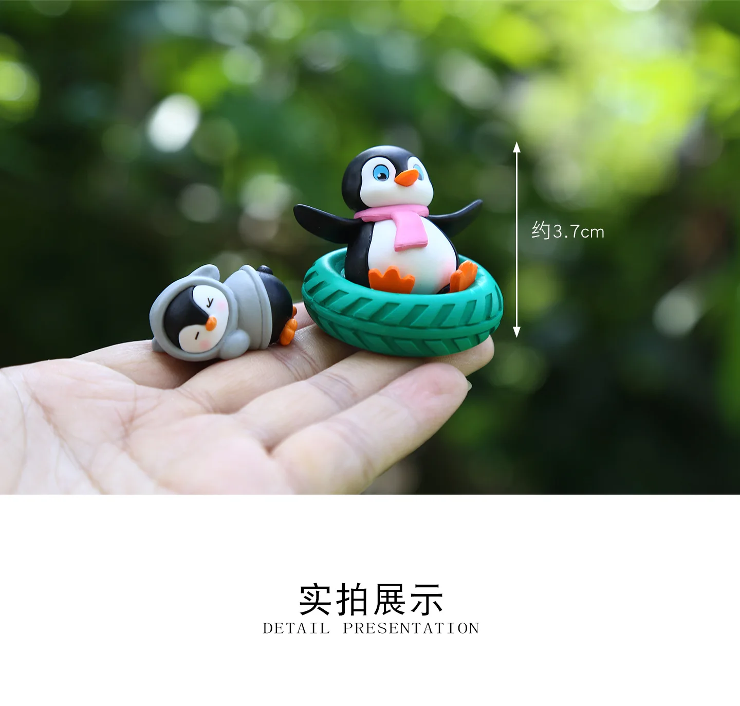 Mini adornos de pingüinos con acabado detallado