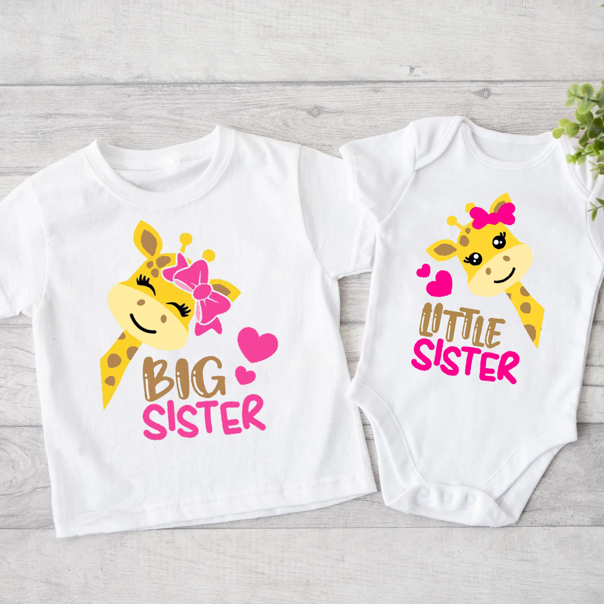Conjunto familiar con camiseta jirafa para hermana mayor y hermano - imagen 3