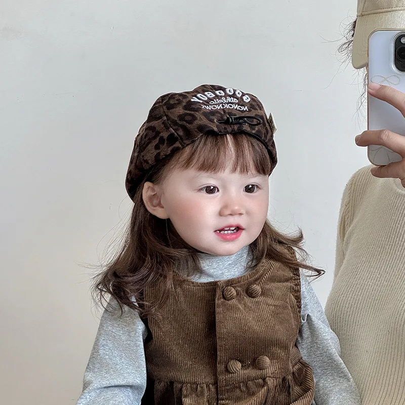 Sombrero infantil de leopardo con visera - imagen 3