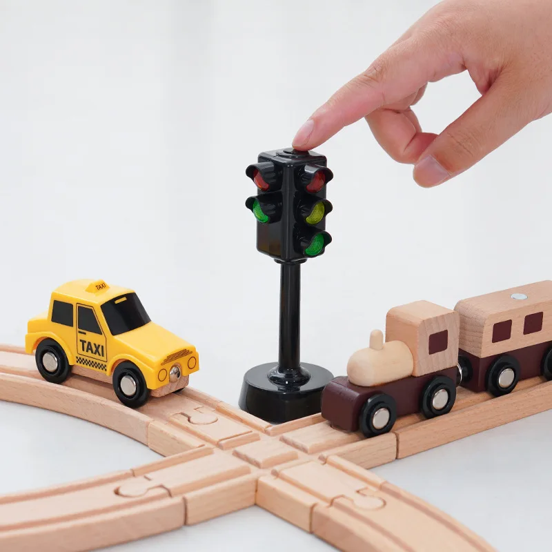Semáforo de juguete de madera con luz y sonido para tren - imagen 4