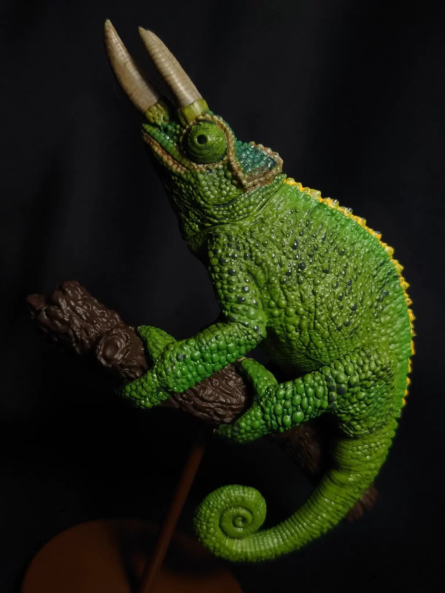 Figura coleccionable de camaleón verde SO-TA cápsula - imagen 5