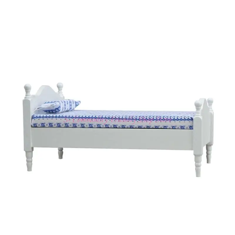 Juego de cama en miniatura para casita de muñecas con tallado - imagen 5