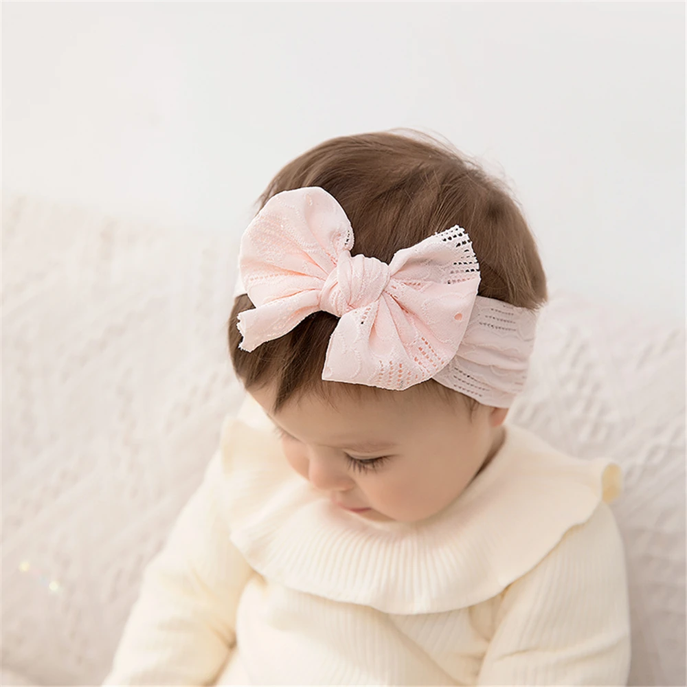 Diadema turbante suave para bebé – Encaje con lazo para niña - imagen 4