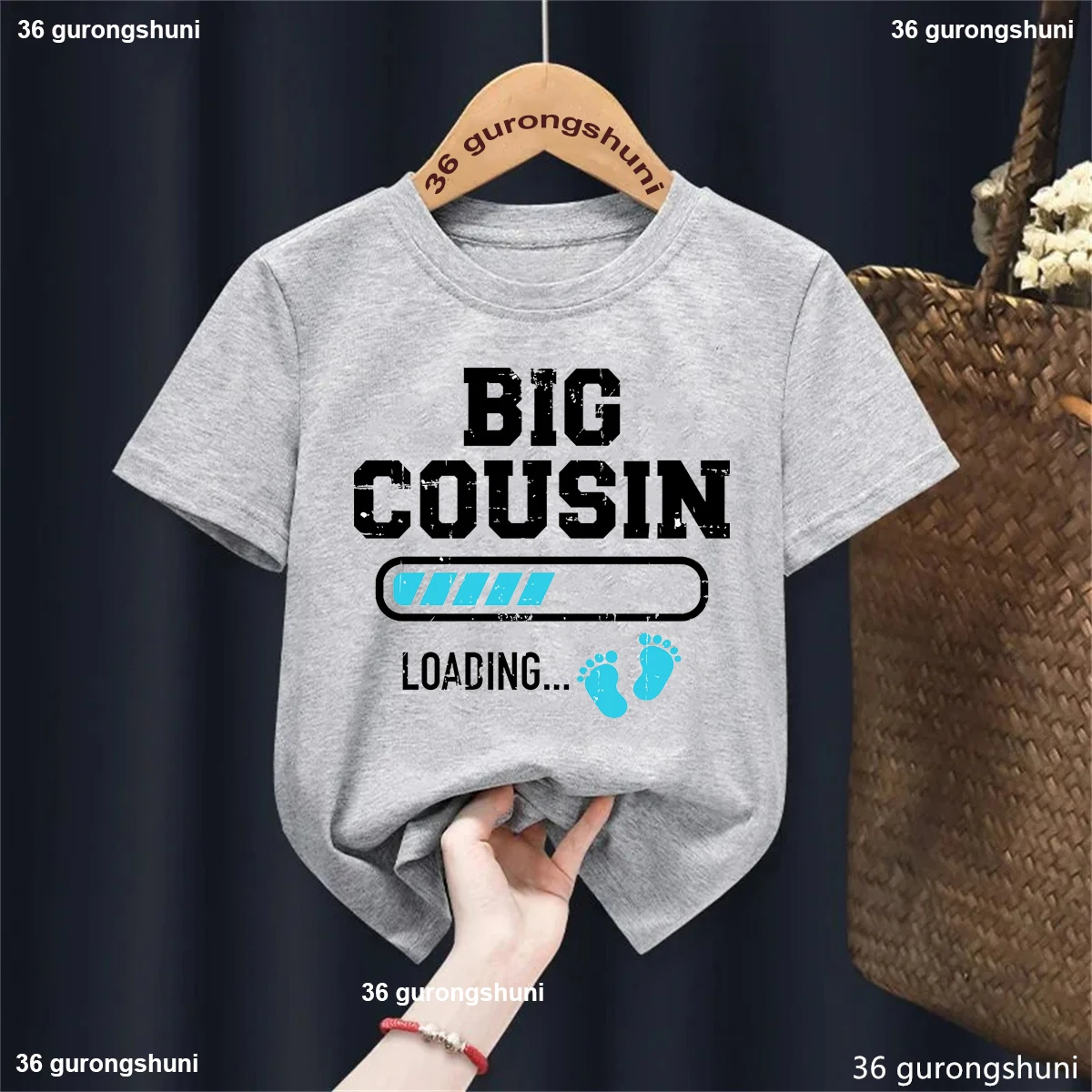 Camiseta Big Cousin Loading para niños – Verano unisex - imagen 4