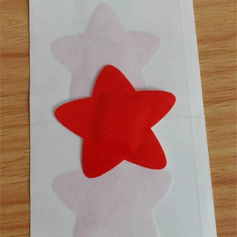 Vendajes adhesivos infantiles en color rojo