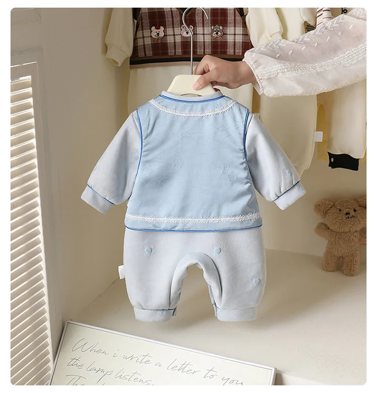 Conjunto para entretiempo en color azul