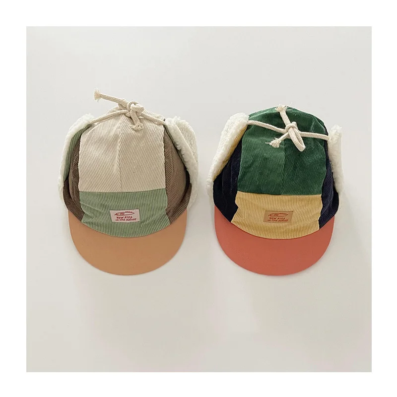 Detalle del diseño de retales del gorro