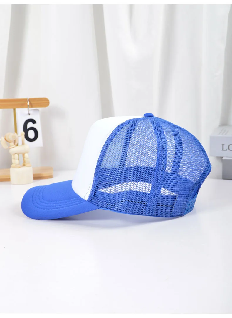 Gorra Snoopy con estilo anime