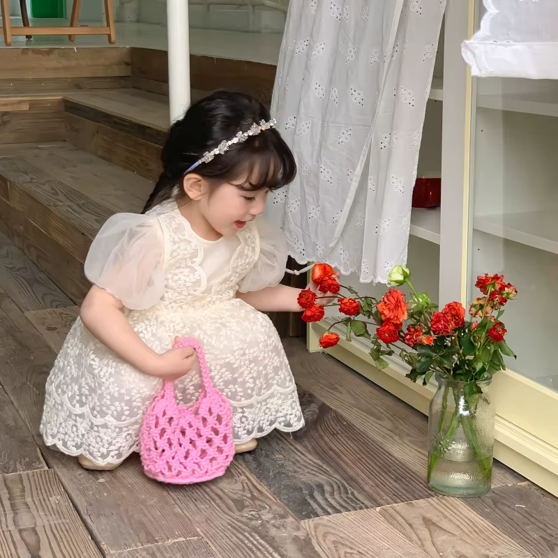 Vestido para niña con manga corta