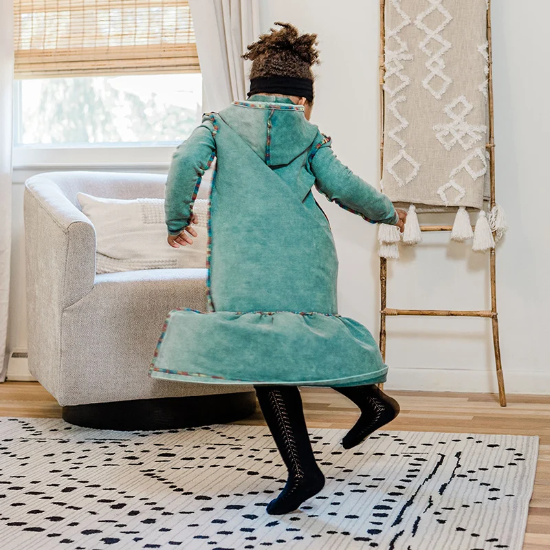 Vestido vaquero con capucha y manga larga para niña de invierno - imagen 2