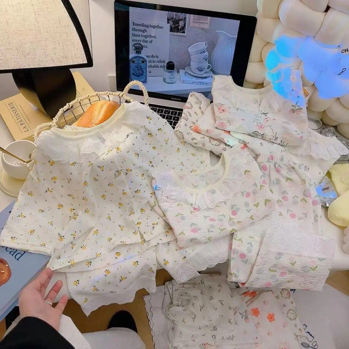 Pijama floral de verano para niña - imagen 3