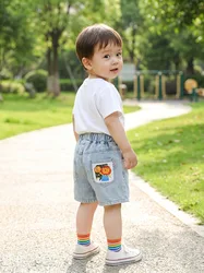 Pantalones cortos de verano sueltos con dibujos león y tiburón