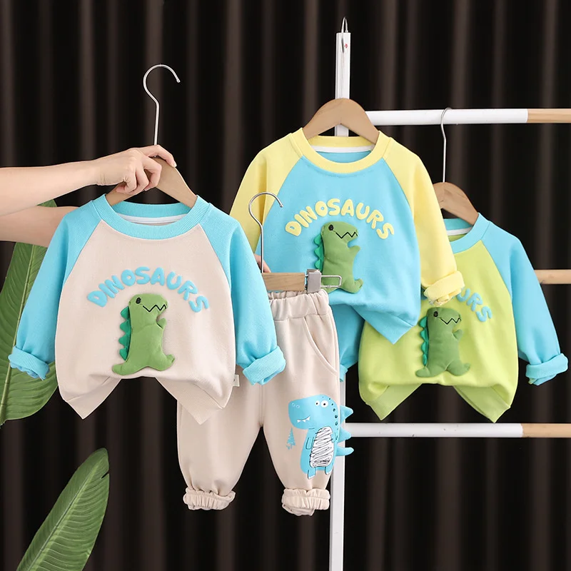 Conjunto beige para niño