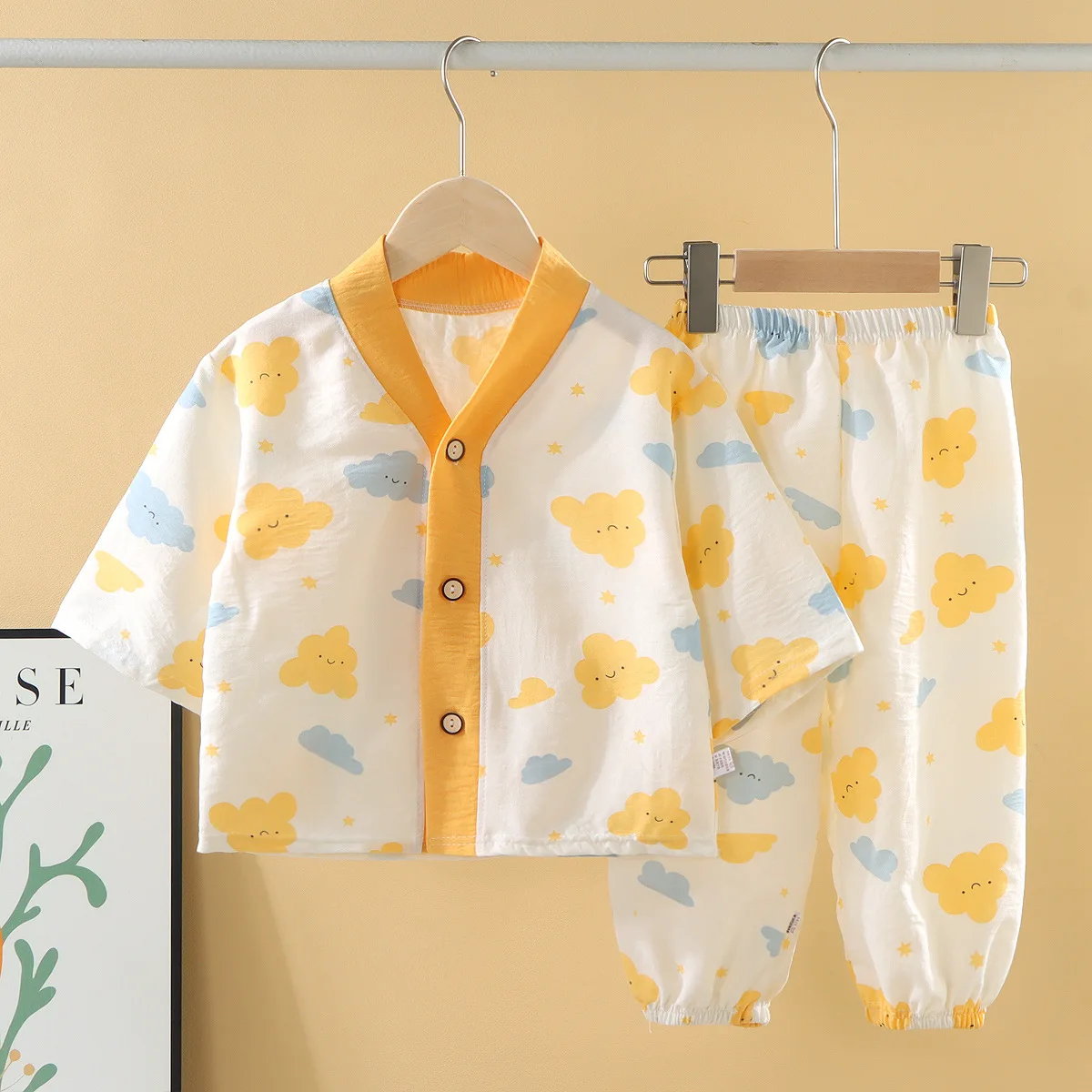 Pijama infantil de verano estampado – Fresco y cómodo para casa - imagen 3