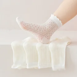 Calcetines blancos de verano con encaje para niñas