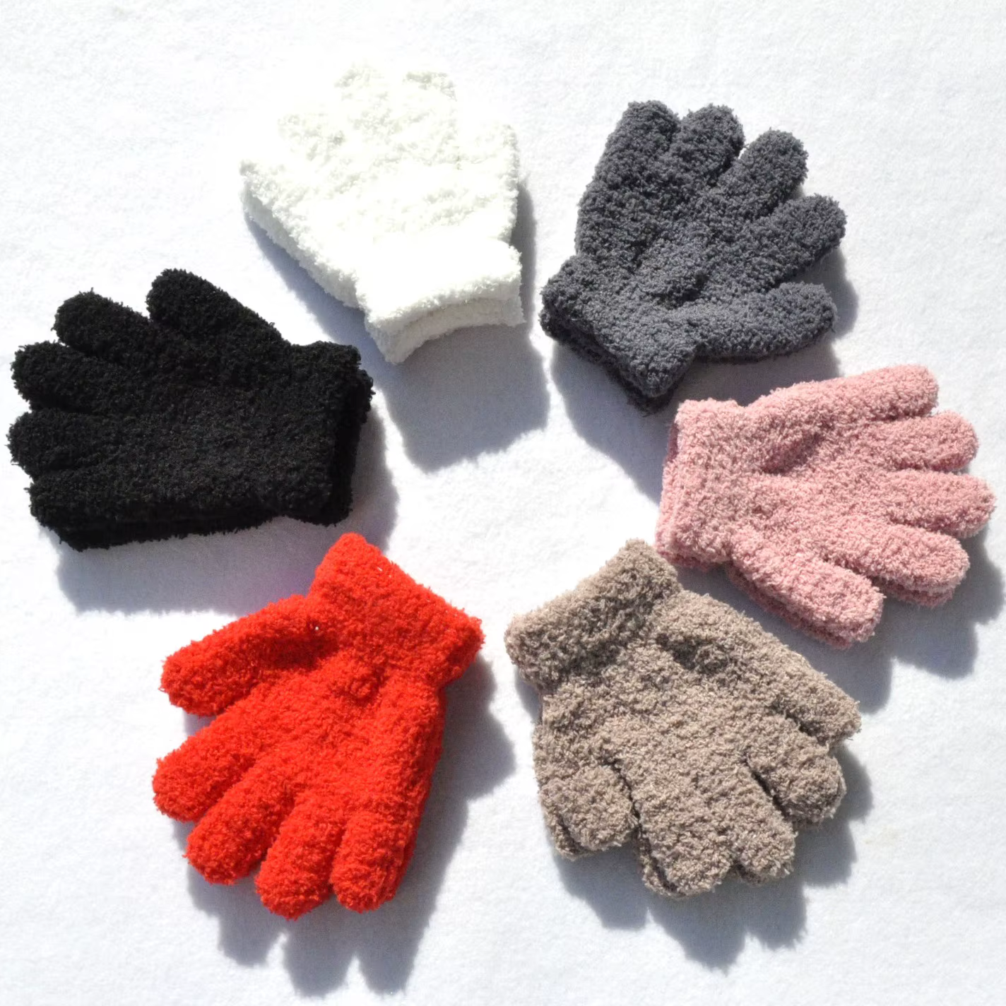 Guantes de invierno para niños: manoplas acolchadas en felpa - imagen 5