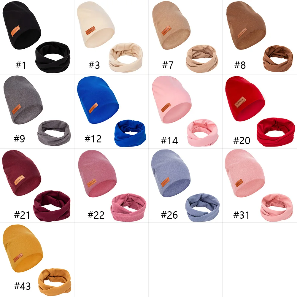 Conjunto completo con gorro, bufanda y diadema
