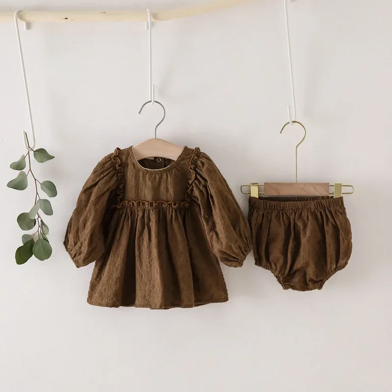 Conjunto de encaje vintage para niña: blusa y pantalón corto - imagen 5