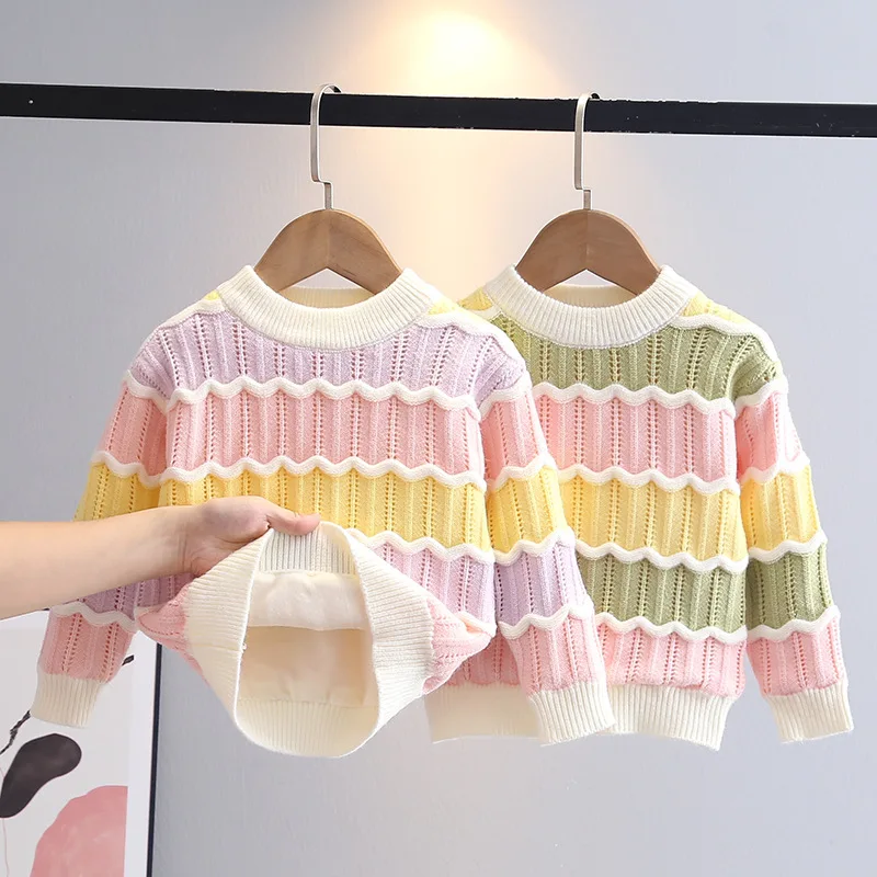 Jersey infantil acolchado con rayas arcoíris
