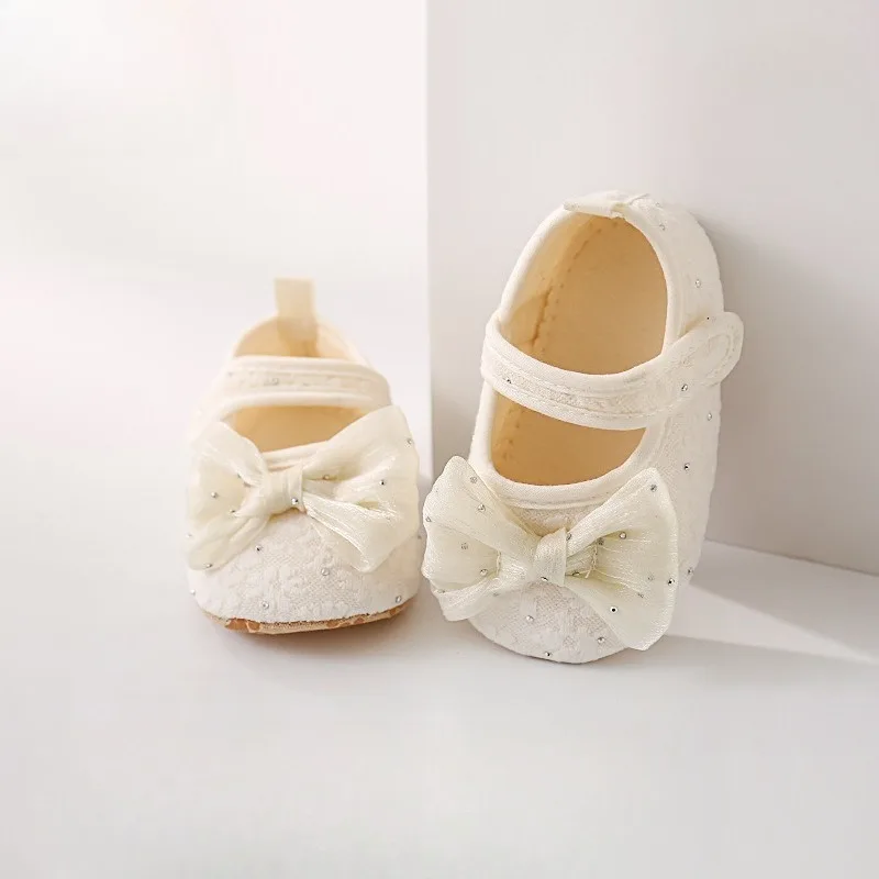 Zapatos de algodón para bebé vista frontal